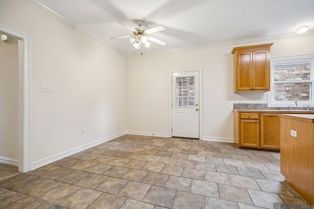 5839 Glen Cove Dr, Baton Rouge, LA 70809
