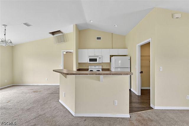 2909 38th ST SW, Lehigh Acres, FL 33976