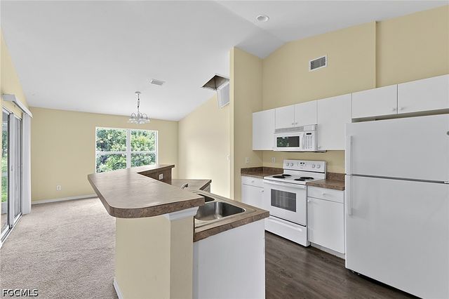 2909 38th ST SW, Lehigh Acres, FL 33976