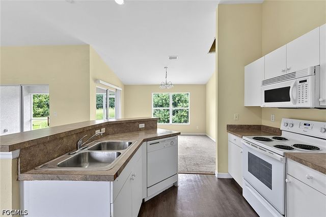 2909 38th ST SW, Lehigh Acres, FL 33976