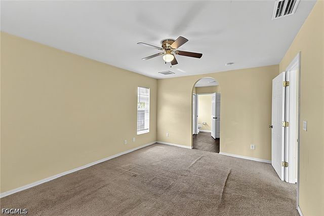 2909 38th ST SW, Lehigh Acres, FL 33976