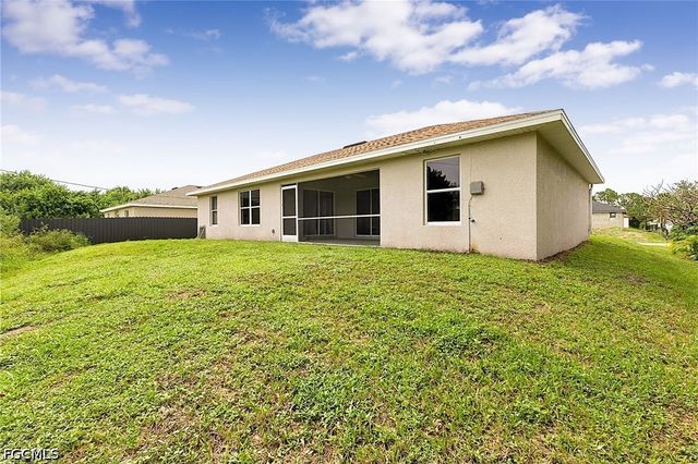 2909 38th ST SW, Lehigh Acres, FL 33976