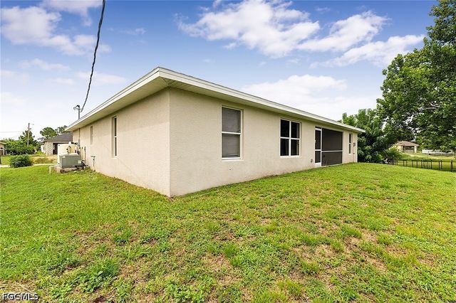 2909 38th ST SW, Lehigh Acres, FL 33976