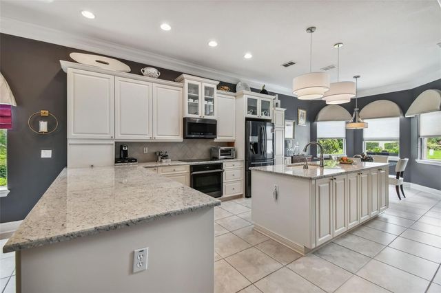 521 WESTON PLACE, Debary, FL 32713