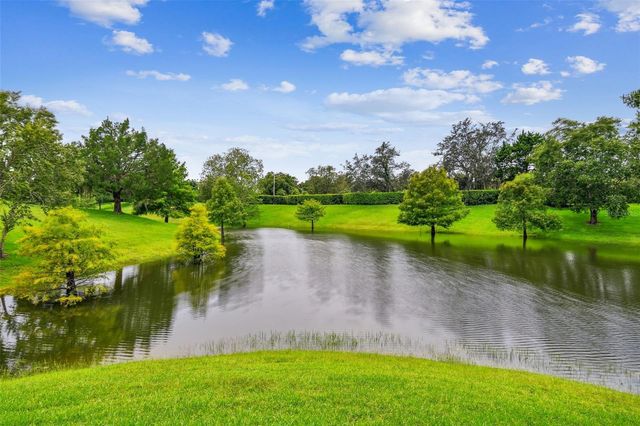 521 WESTON PLACE, Debary, FL 32713