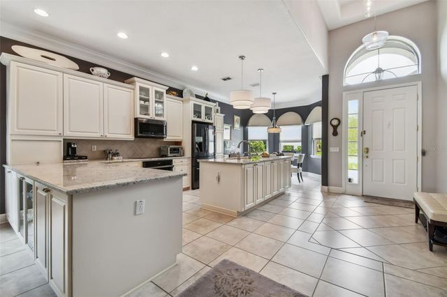 521 WESTON PLACE, Debary, FL 32713