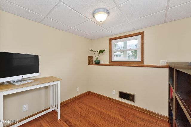 3 Woodside Court, North Greenbush, NY 12198