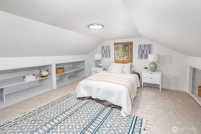13734 Stone Avenue N, Seattle, WA 98133