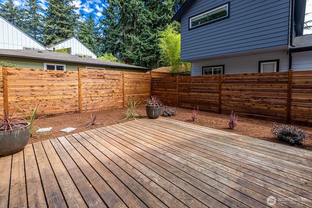 13734 Stone Avenue N, Seattle, WA 98133