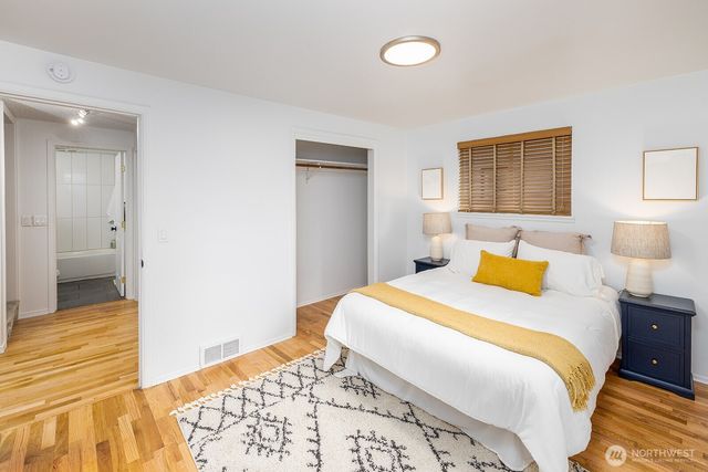 13734 Stone Avenue N, Seattle, WA 98133