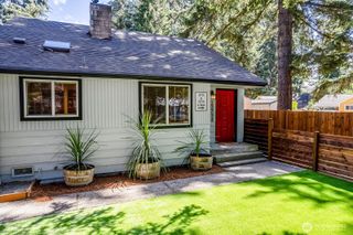 13734 Stone Avenue N, Seattle, WA 98133