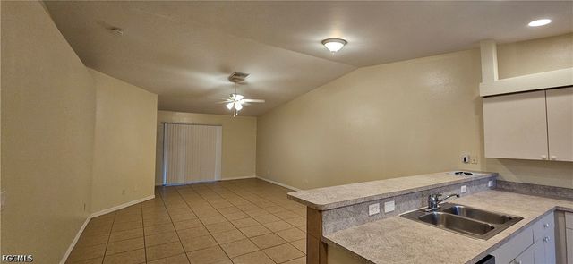 1628 SW Santa Barbara PL, Cape Coral, FL 33991