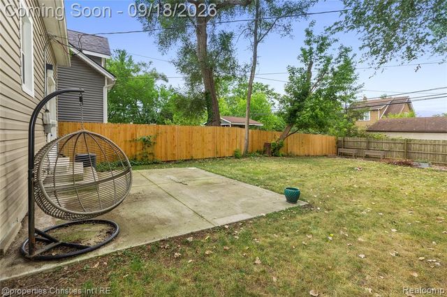 800 Jewell Street, Ferndale, MI 48220