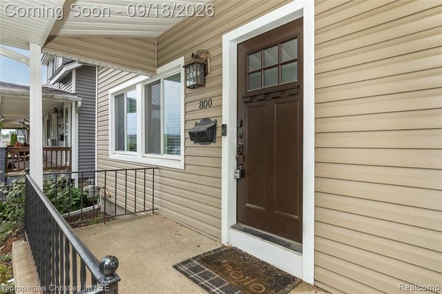 800 Jewell Street, Ferndale, MI 48220