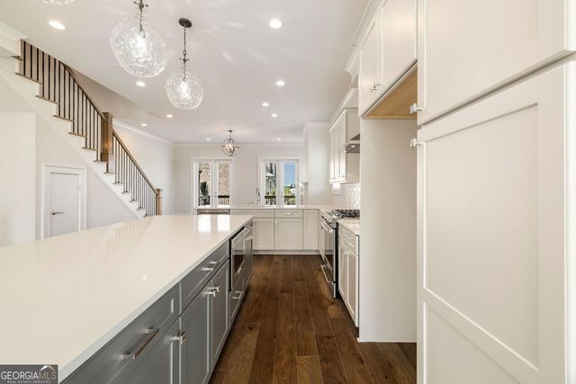 416 Upper East Avenue, Savannah, GA 31401