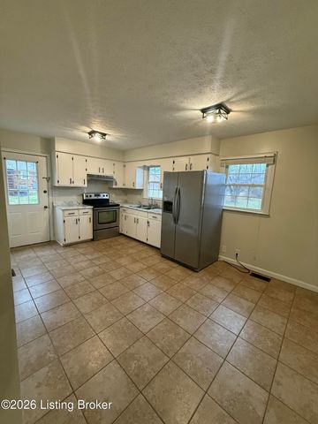 216 Hill St, Bardstown, KY 40004