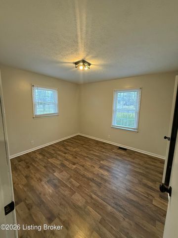 216 Hill St, Bardstown, KY 40004