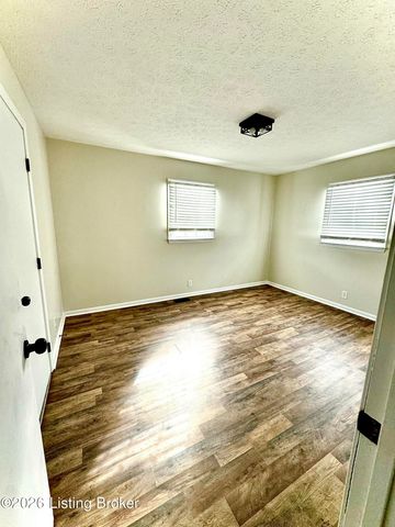 216 Hill St, Bardstown, KY 40004