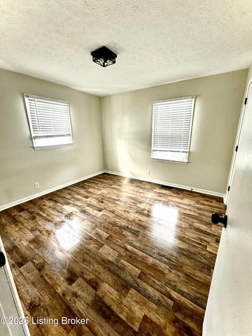216 Hill St, Bardstown, KY 40004