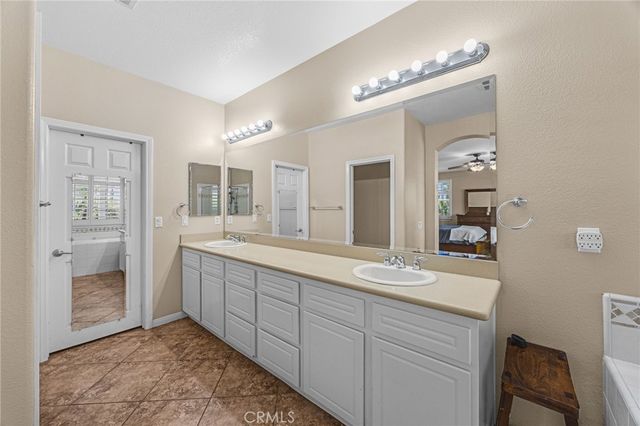 2360 Jean Marie, Corona, CA 92882