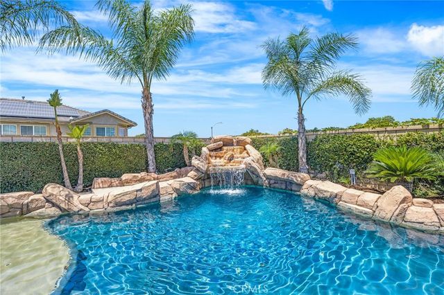 2360 Jean Marie, Corona, CA 92882