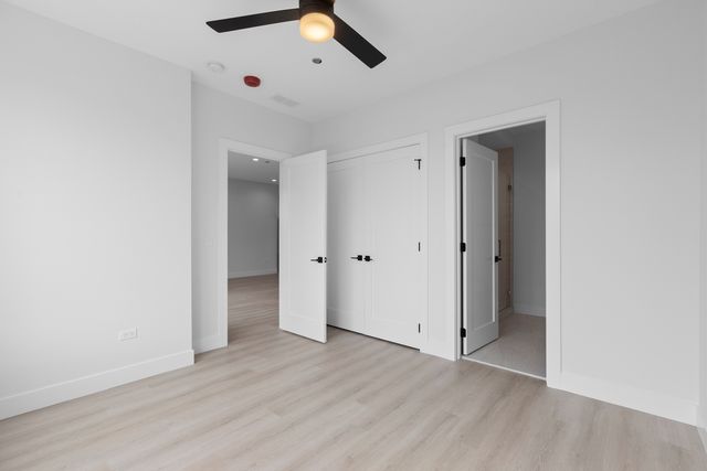 904 W Dakin Street 401, Chicago, IL 60613