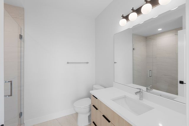904 W Dakin Street 401, Chicago, IL 60613