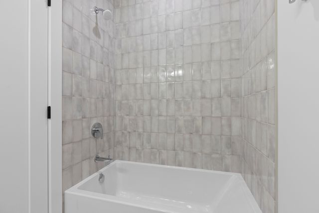 904 W Dakin Street 401, Chicago, IL 60613