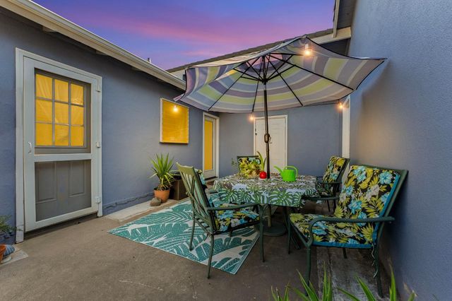7205 Princess Ct, Citrus Heights, CA 95621
