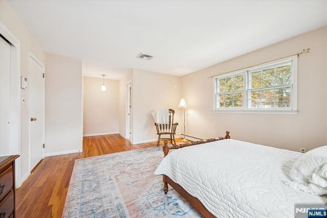 15 Beech Drive, Morris Plains Borough, NJ 07950