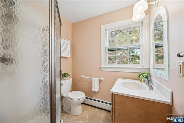 15 Beech Drive, Morris Plains Borough, NJ 07950