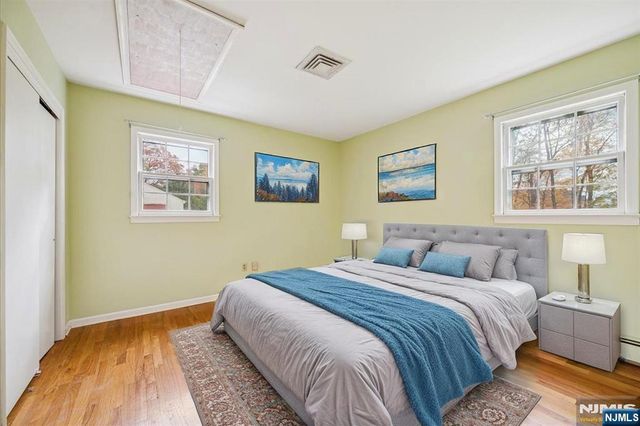 15 Beech Drive, Morris Plains Borough, NJ 07950