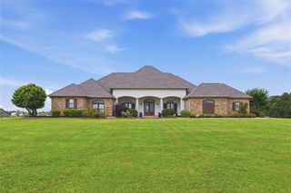 2855 W Tank Farm Road, Lake Charles, LA 70605