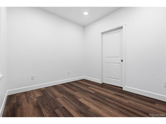 8283 S Queen St, Littleton, CO 80127