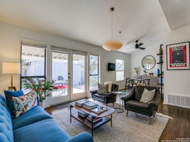 526 E Nottingham, San Antonio, TX 78209