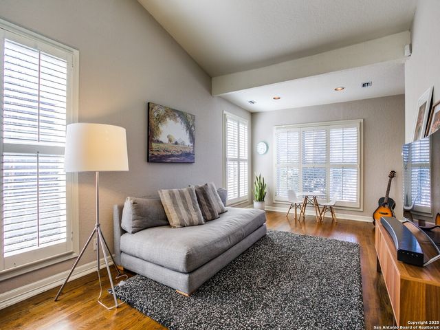 526 E Nottingham, San Antonio, TX 78209