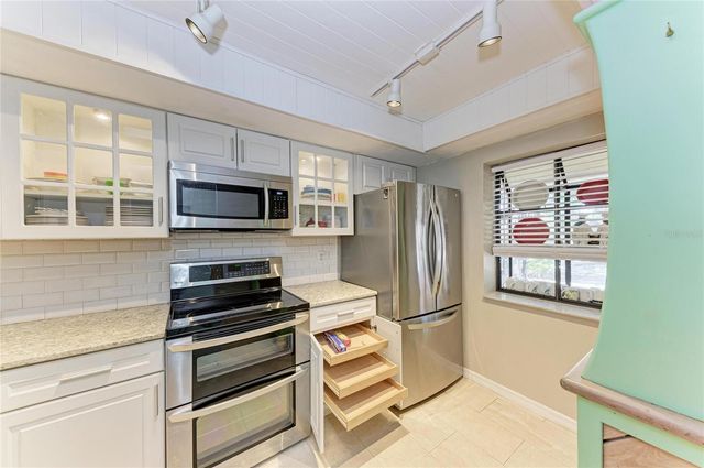 4412 SPICEWOOD DRIVE E, Bradenton, FL 34208