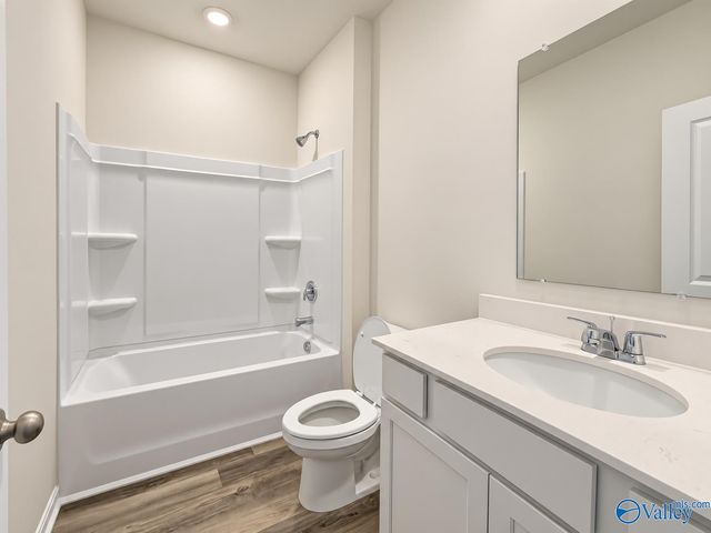 105 Meadow Path Drive, Meridianville, AL 35759
