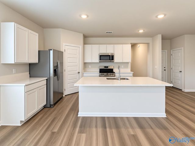 105 Meadow Path Drive, Meridianville, AL 35759
