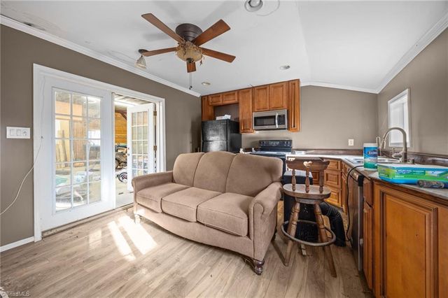 301 Beck Forest Lane, Thomasville, NC 27360