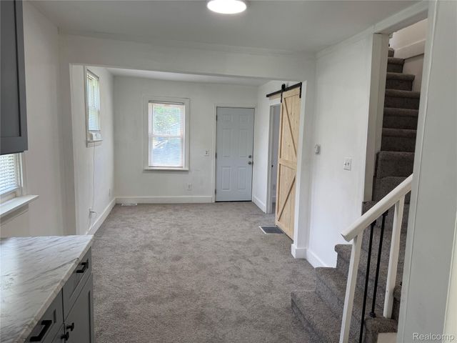 12415 Vernon Avenue, Warren, MI 48089