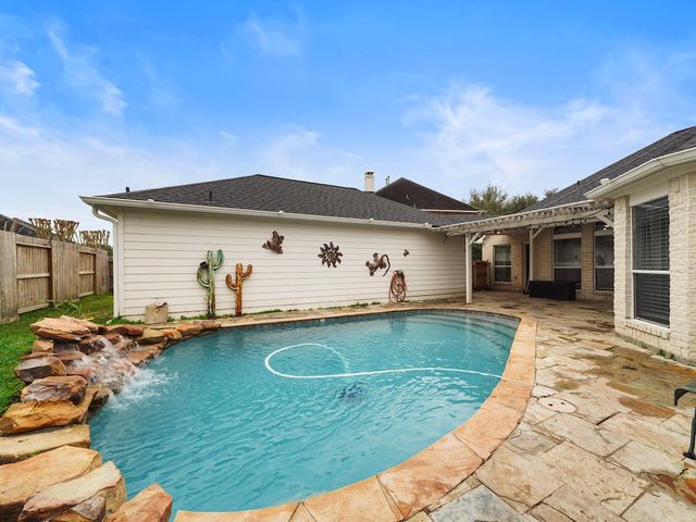 3906 Figure Four Lake Lane, Richmond, TX 77406