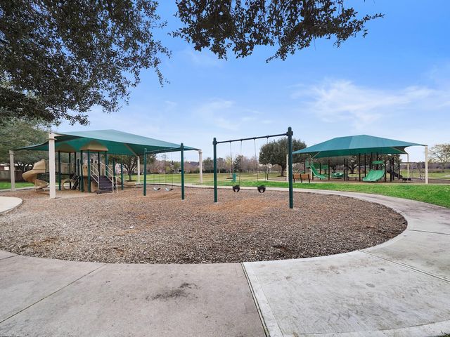 3906 Figure Four Lake Lane, Richmond, TX 77406