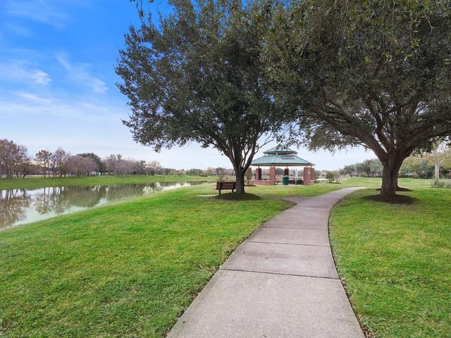 3906 Figure Four Lake Lane, Richmond, TX 77406