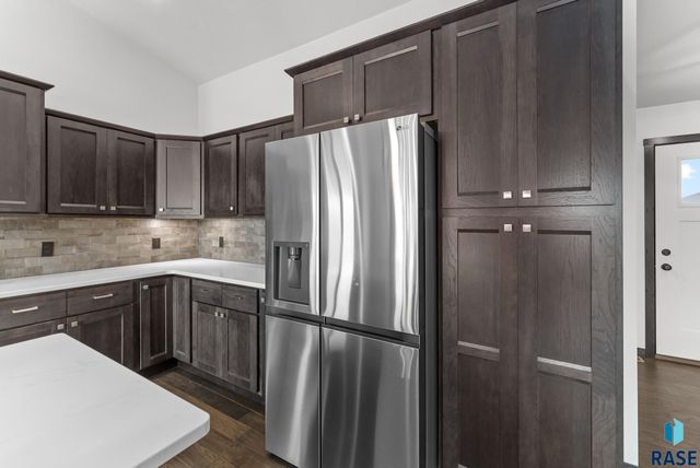 5413 E 64th St, Sioux Falls, SD 57108