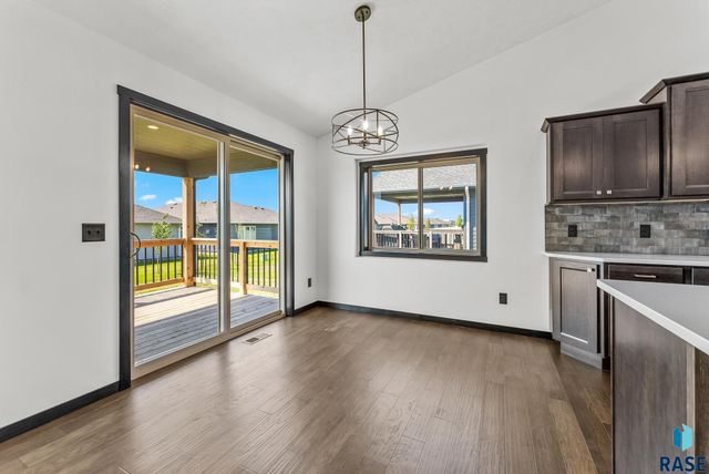 5413 E 64th St, Sioux Falls, SD 57108