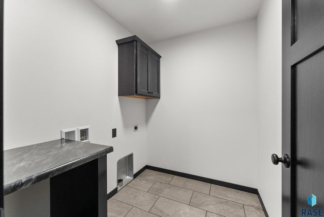 5413 E 64th St, Sioux Falls, SD 57108