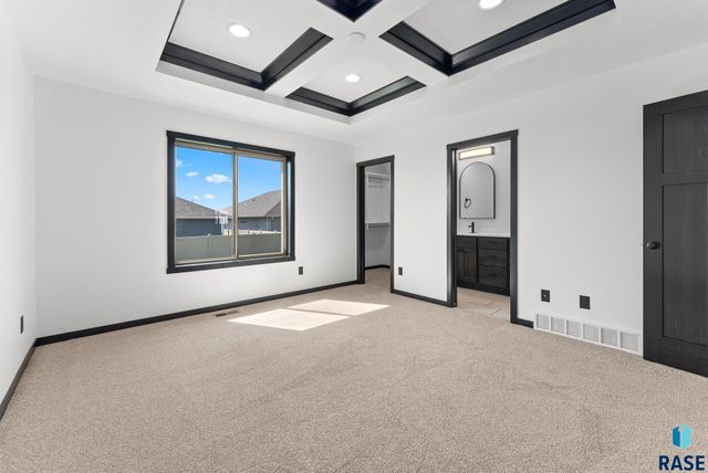 5413 E 64th St, Sioux Falls, SD 57108