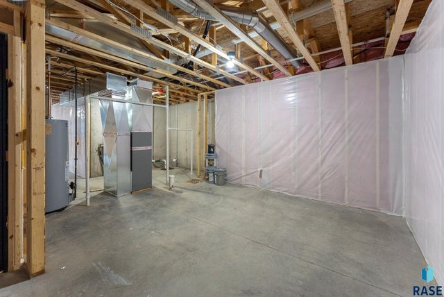 5413 E 64th St, Sioux Falls, SD 57108