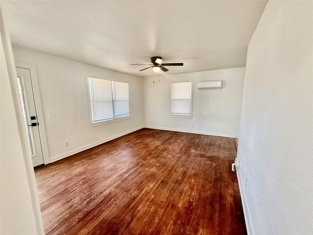 1541 Mccarty Street, Aspermont, TX 79502